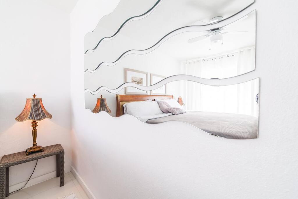 2 Bedroom On The Beach ! マイアミビーチ エクステリア 写真