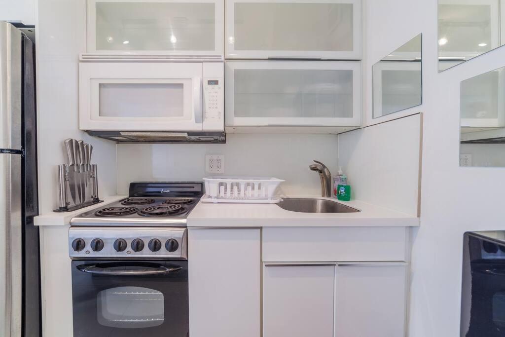 2 Bedroom On The Beach ! マイアミビーチ エクステリア 写真