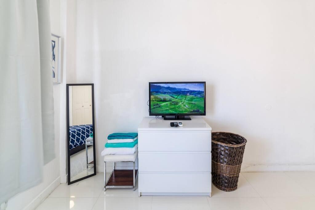 2 Bedroom On The Beach ! マイアミビーチ エクステリア 写真