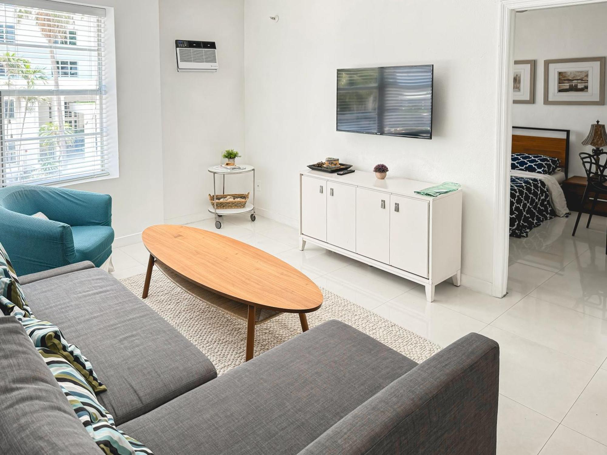 2 Bedroom On The Beach ! マイアミビーチ エクステリア 写真